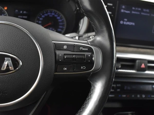 Седан Kia K5 2021 года, 2516800 рублей, Казань