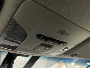 Седан Toyota Corolla 2019 года, 1587000 рублей, Солонцы