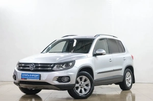 Внедорожник Volkswagen Tiguan 2012 года, 1539000 рублей, Новокузнецк