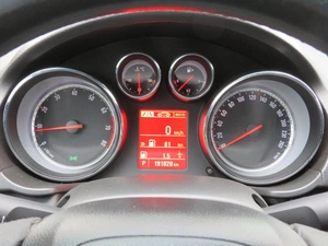 Седан Opel Insignia 2013 года, 850000 рублей, Брянск