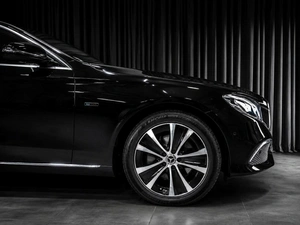 Седан Mercedes-benz E-класс 2019 года, 3199000 рублей, Тюмень