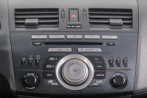 Седан Mazda 3 2011 года, 989000 рублей, Томск