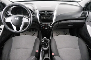 Седан Hyundai Solaris 2011 года, 699000 рублей, Красноярск