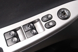 Седан Hyundai Solaris 2016 года, 1099000 рублей, Оренбург