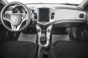 Седан Chevrolet Cruze 2011 года, 659000 рублей, Кемерово