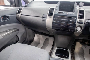 Лифтбек Toyota Prius 2007 года, 679000 рублей, Барнаул