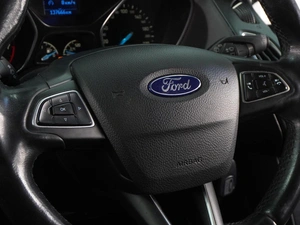 Хетчбэк Ford Focus 2015 года, 986000 рублей, Воронеж