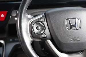 Минивэн Honda Stepwgn Spada 2019 года, 2489000 рублей, Новосибирск