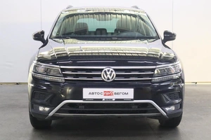 Внедорожник Volkswagen Tiguan 2019 года, 2250000 рублей, Брянск
