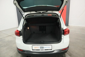 Внедорожник Volkswagen Tiguan 2014 года, 1750000 рублей, Курск
