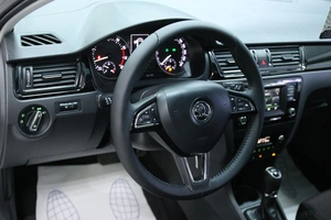 Универсал Skoda Rapid 2015 года, 1018000 рублей, Солонцы