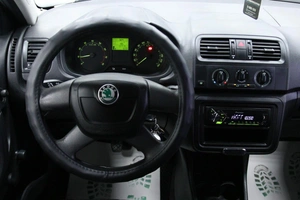 Хетчбэк Skoda Fabia 2010 года, 455000 рублей, Солонцы