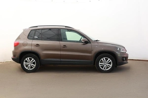 Внедорожник Volkswagen Tiguan 2014 года, 1277000 рублей, Орёл