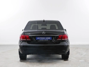 Седан Mercedes-benz E-класс 2013 года, 1998444 рублей, Москва
