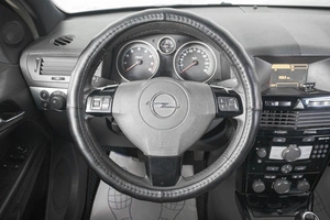 Хетчбэк Opel Astra GTC 2008 года, 769000 рублей, Кемерово