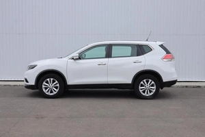 Внедорожник Nissan X-Trail 2016 года, 1850000 рублей, Брянск