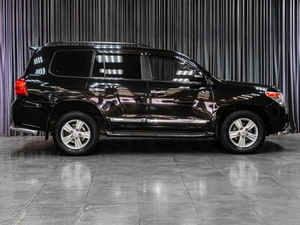 Внедорожник Toyota Land Cruiser 2013 года, 4769000 рублей, Тюмень