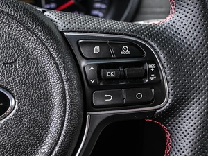 Седан Kia Optima 2016 года, 1724000 рублей, Кирилловка