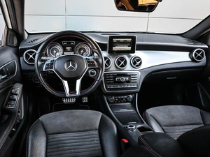 Внедорожник Mercedes-benz GLA-класс 2015 года, 1976000 рублей, Кирилловка