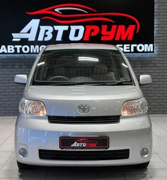Минивэн Toyota Porte 2004 года, 497000 рублей, Красноярск