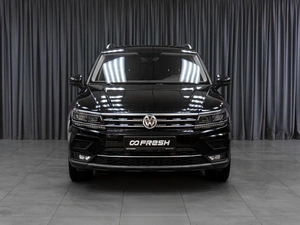 Внедорожник Volkswagen Tiguan 2017 года, 3109000 рублей, Тюмень