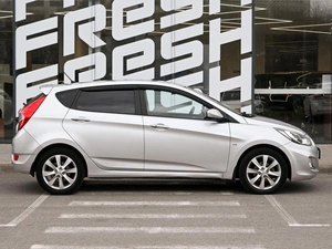 Хетчбэк Hyundai Solaris 2012 года, 999300 рублей, Волгоград