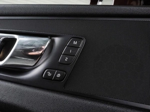 Внедорожник Volvo XC60 2018 года, 3197000 рублей, Воронеж