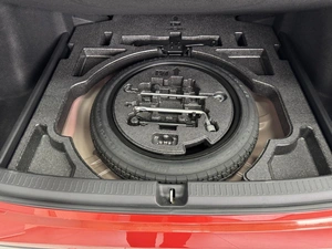 Универсал Toyota Corolla 2019 года, 1720100 рублей, Красноярск