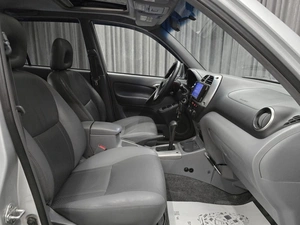 Внедорожник Toyota RAV4 2001 года, 690000 рублей, Красноярск