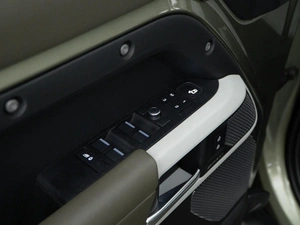 Внедорожник Land Rover Defender 2020 года, 4898055 рублей, Москва