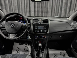 Хетчбэк Renault Sandero 2015 года, 680000 рублей, Красноярск