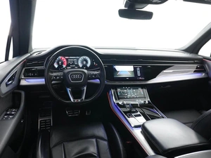 Внедорожник Audi Q7 2020 года, 5843444 рублей, Москва