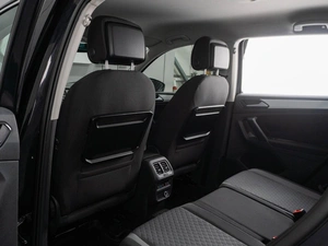 Внедорожник Volkswagen Tiguan 2017 года, 2499000 рублей, Тюмень
