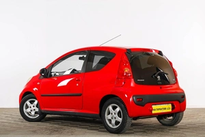 Хетчбэк Peugeot 107 2010 года, 599000 рублей, Тюмень