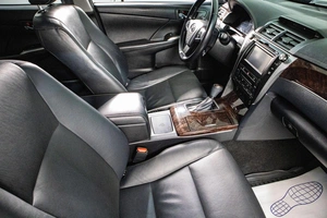 Седан Toyota Camry 2016 года, 2309000 рублей, Сургут