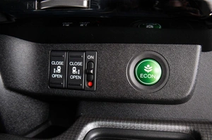 Минивэн Honda Stepwgn Spada 2015 года, 2149000 рублей, Пермь