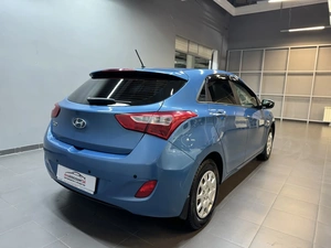 Хетчбэк Hyundai i30 2013 года, 947000 рублей, Красноярск