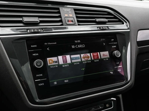 Внедорожник Volkswagen Tiguan 2018 года, 2870000 рублей, Волгоград