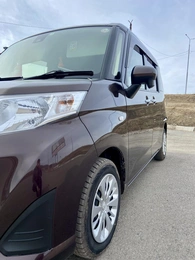 Минивэн Toyota Roomy 2018 года, 1000000 рублей, Ужур