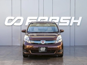 Минивэн Toyota Isis 2015 года, 1190000 рублей, Краснодар