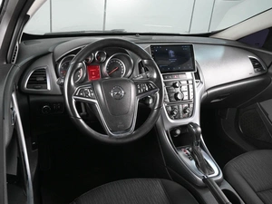 Хетчбэк Opel Astra GTC 2013 года, 940000 рублей, Аксай