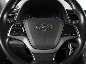 Седан Hyundai Elantra 2017 года, 1679000 рублей, Ростов-на-Дону