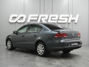 Седан Volkswagen Passat 2012 года, 1284000 рублей, Воронеж