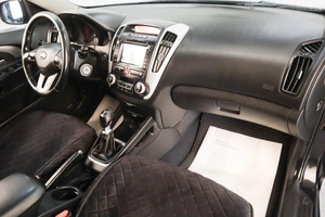 Хетчбэк Kia Ceed 2010 года, 579000 рублей, Челябинск