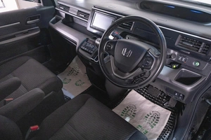 Минивэн Honda Stepwgn Spada 2017 года, 2009000 рублей, Томск