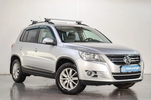 Внедорожник Volkswagen Tiguan 2010 года, 1229000 рублей, Челябинск