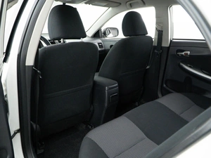 Седан Toyota Corolla 2012 года, 1217077 рублей, Москва