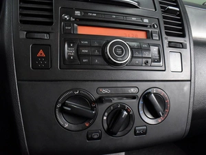 Седан Nissan Tiida 2013 года, 674000 рублей, Воронеж