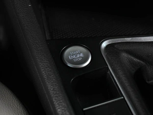 Седан Volkswagen Jetta 2020 года, 1890000 рублей, Аксай