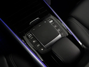Внедорожник Mercedes-benz GLB-класс 2021 года, 3399077 рублей, Москва